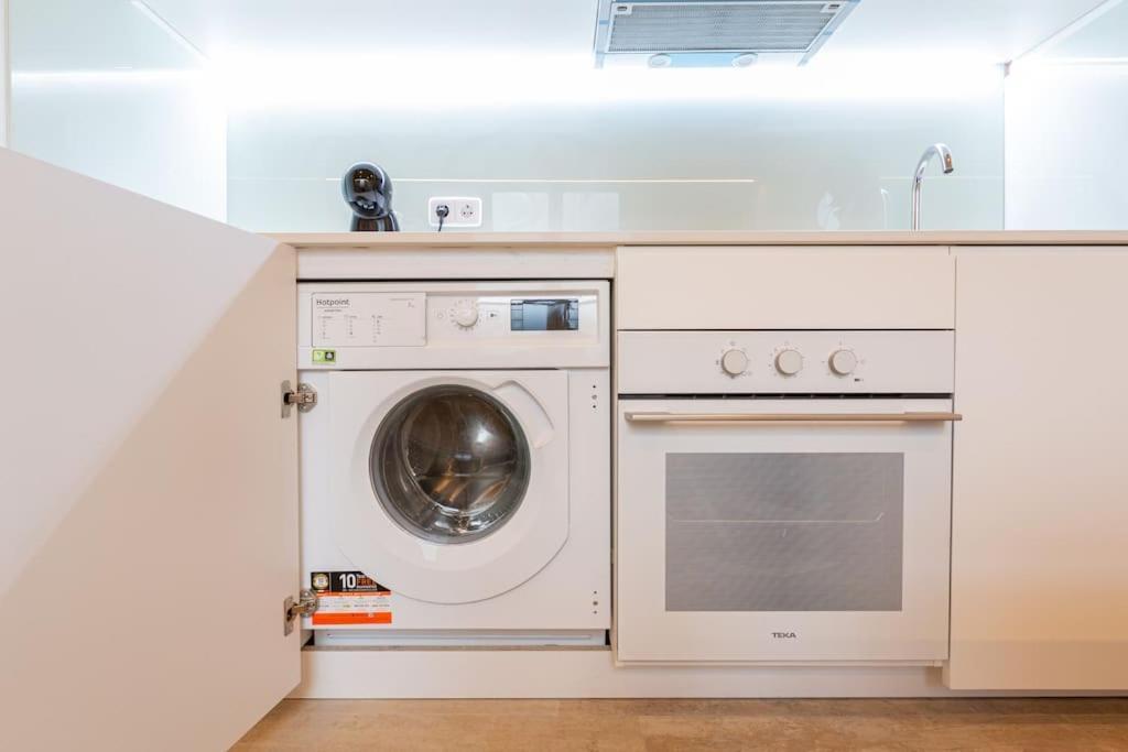 Amplio Apto A 300M De Retiro Madrid Ngoại thất bức ảnh